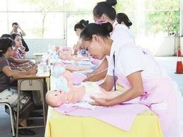 在菏澤市東華職業培訓學校學習家政護理專業靠譜嗎？